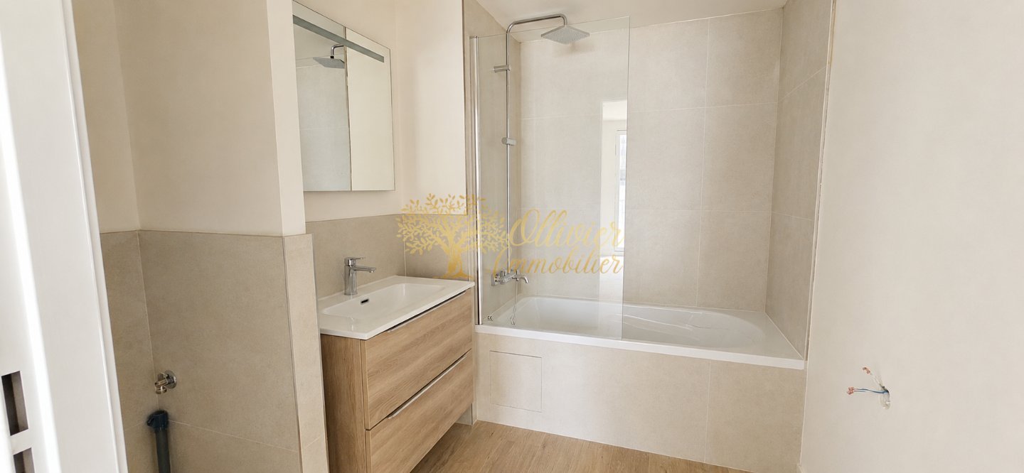 TYPE 2 pièces - 42,3 m² - 380 000 € - Quartier Polangis, Joinville-le-Pont