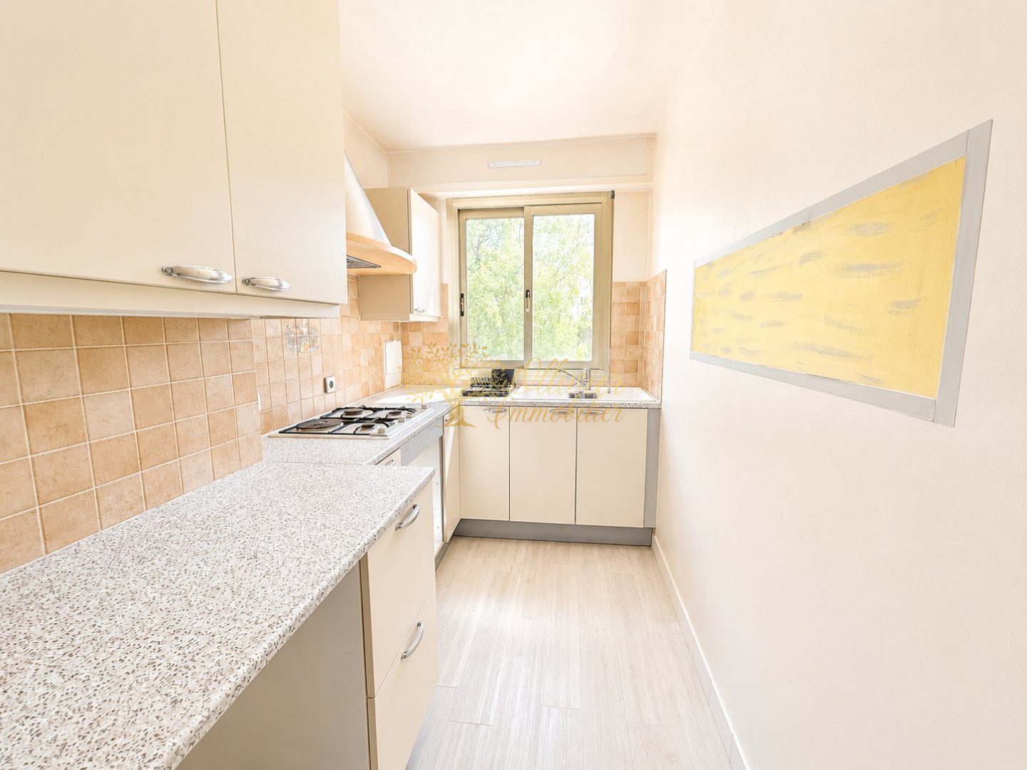 CENTRE A VENDRE - LA VARENNE ST HILAIRE centre - 42.6 m2 - 247 000 &euro;