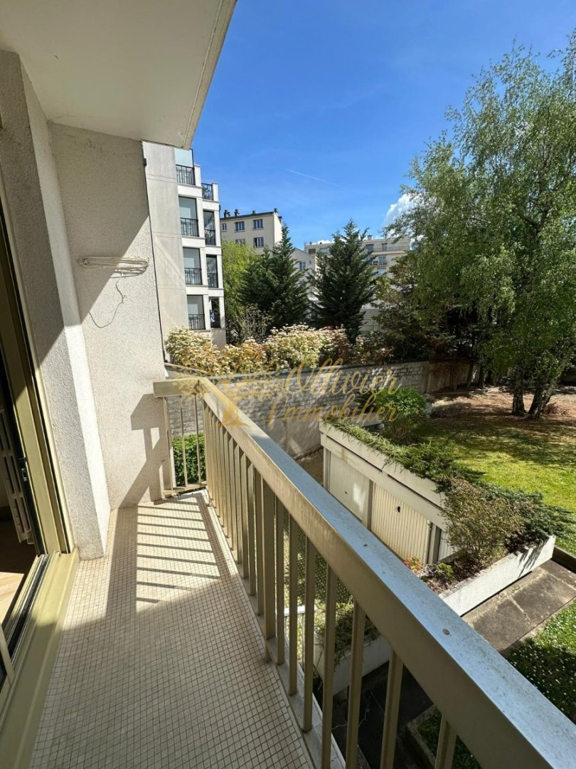 CENTRE A VENDRE - LA VARENNE ST HILAIRE centre - 42.6 m2 - 247 000 &euro;