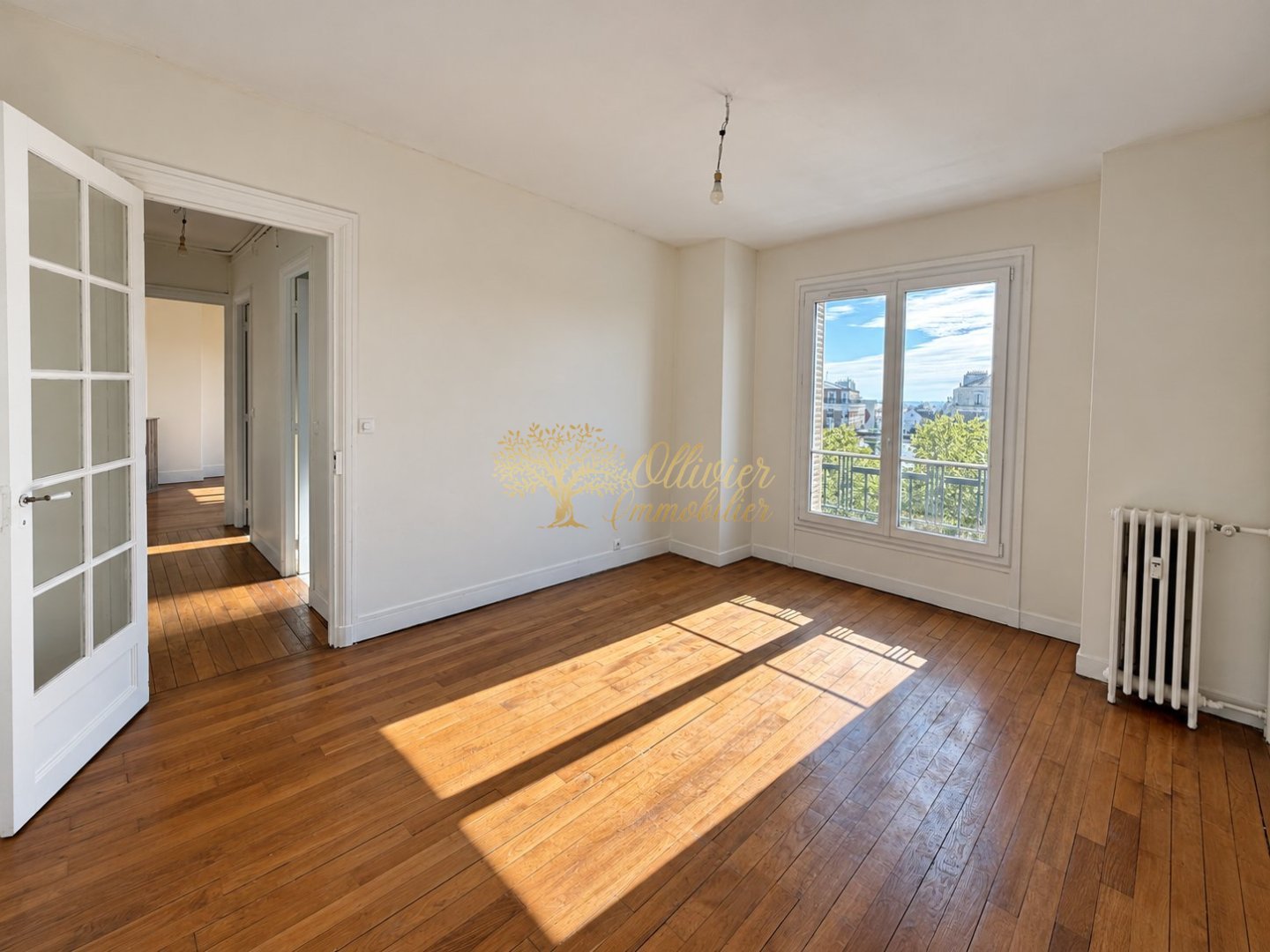 APPARTEMENT T2 A VENDRE - LA VARENNE ST HILAIRE - 43.5 m2 - 249 000 &euro;