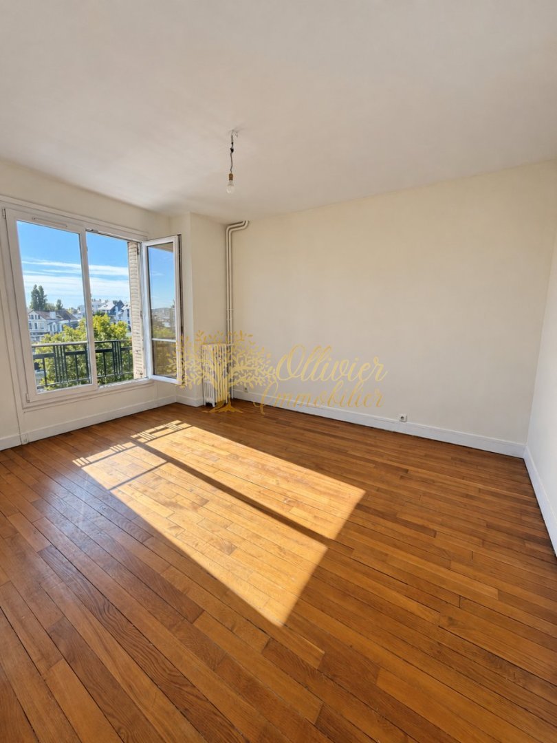 APPARTEMENT T2 A VENDRE - LA VARENNE ST HILAIRE - 43.5 m2 - 249 000 &euro;