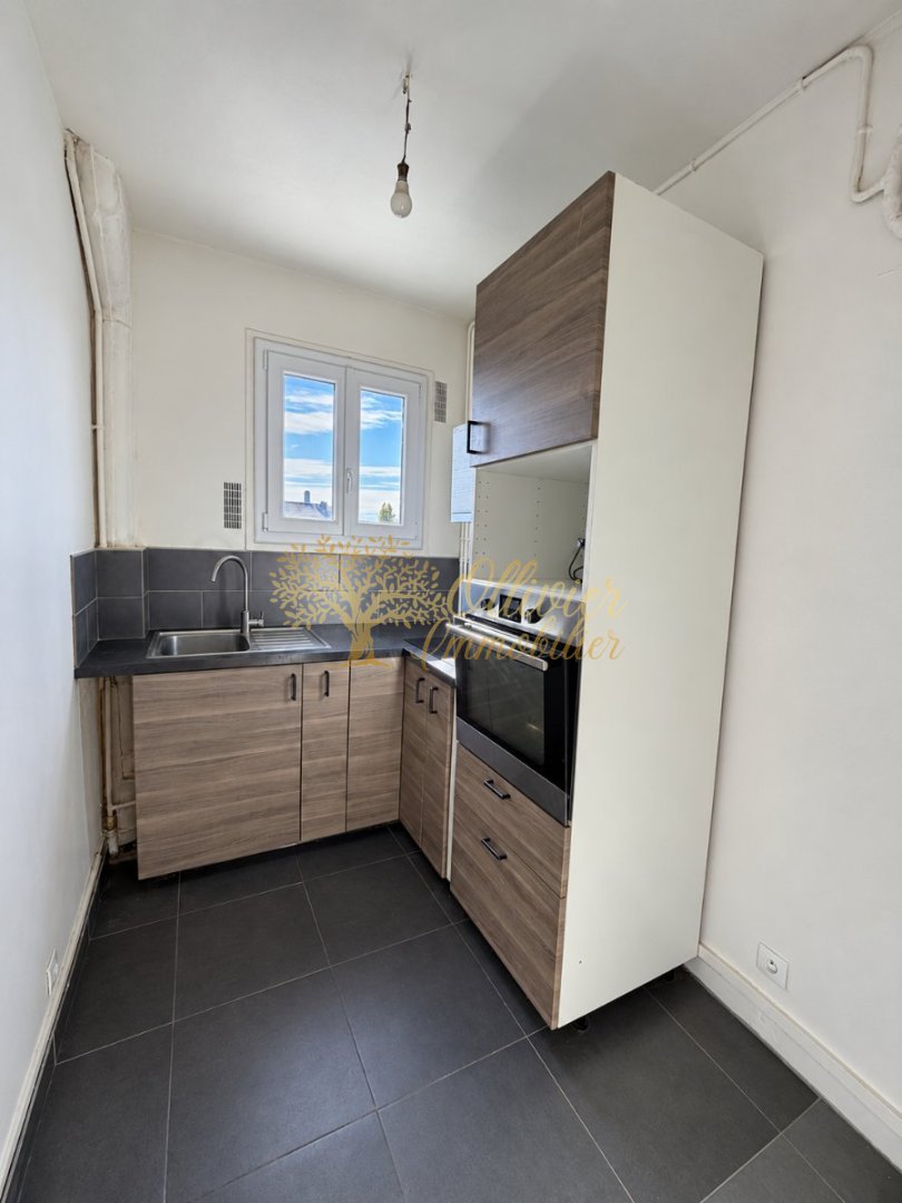 APPARTEMENT T2 A VENDRE - LA VARENNE ST HILAIRE - 43.5 m2 - 249 000 &euro;