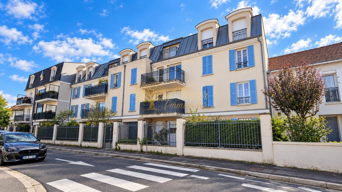 BEL APPARTEMENT AVEC TERRASSE ET PARKING – RÉSIDENCE RÉCENTE