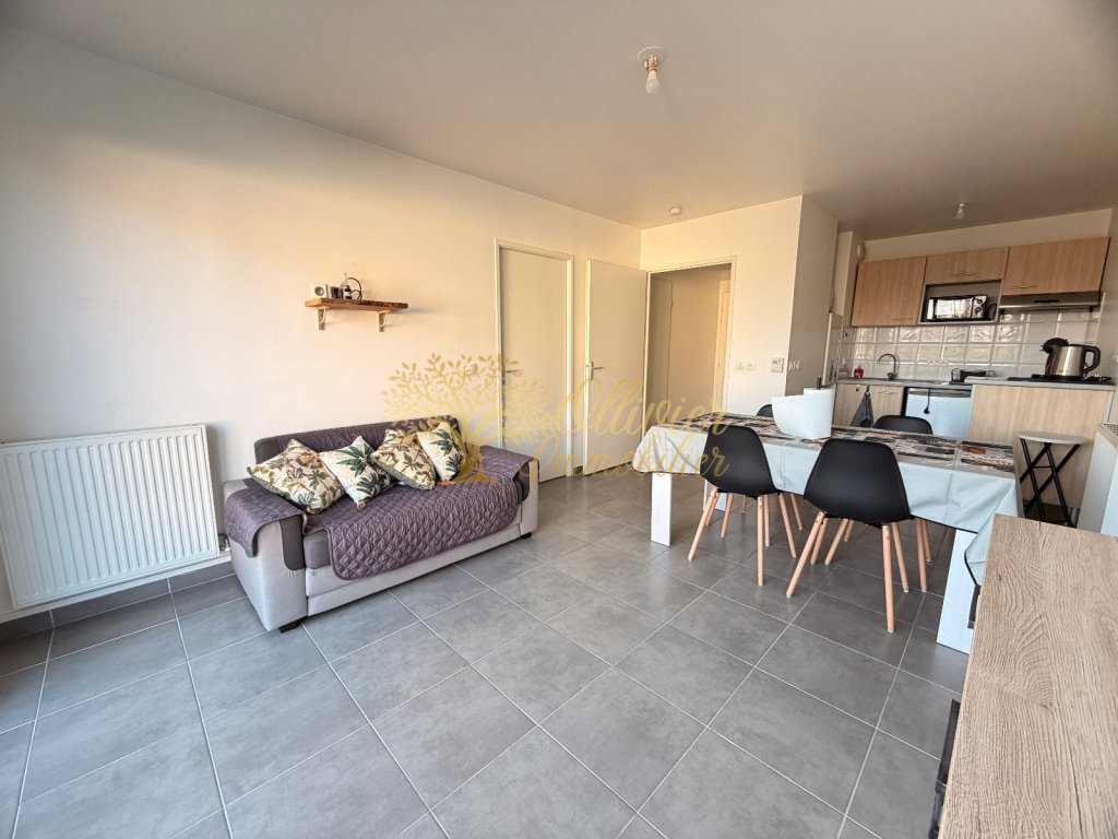 APPARTEMENT T2 A VENDRE - PONTAULT COMBAULT - 41.88 m2 - 185�000�&euro;