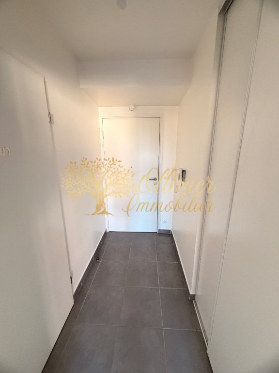 APPARTEMENT T2 A VENDRE - PONTAULT COMBAULT - 41.88 m2 - 185�000�&euro;