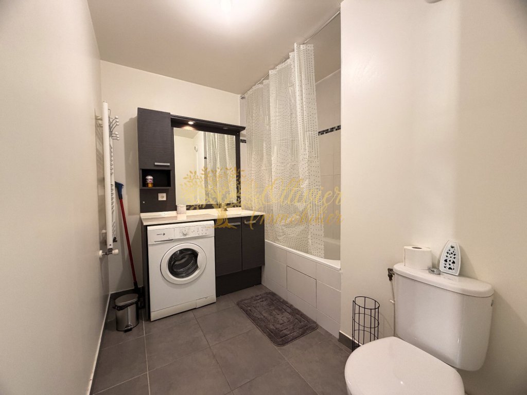 APPARTEMENT T2 A VENDRE - PONTAULT COMBAULT - 41.88 m2 - 185�000�&euro;