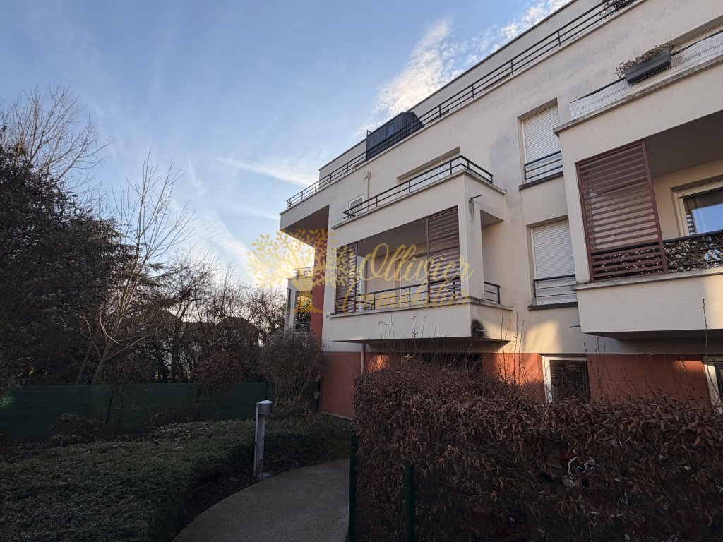 APPARTEMENT T2 A VENDRE - PONTAULT COMBAULT - 41.88 m2 - 185�000�&euro;