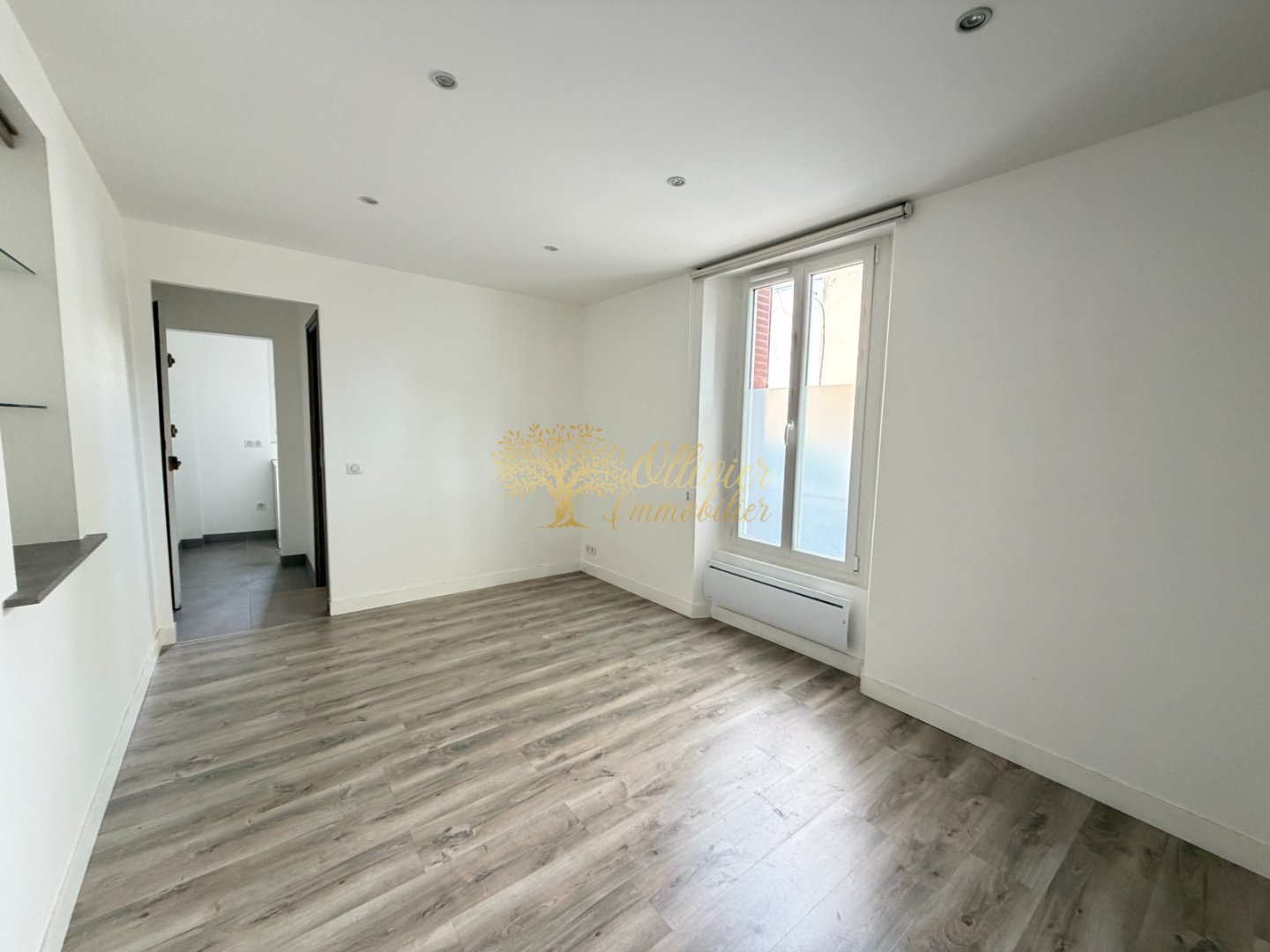 APPARTEMENT T2 A VENDRE - ST MAUR DES FOSSES ADAMVILLE - 32.01 m2 - 185 000 &euro;