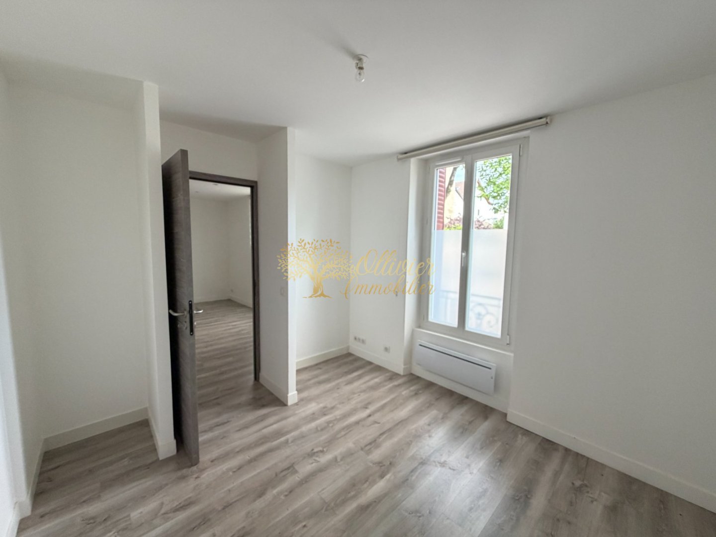 APPARTEMENT T2 A VENDRE - ST MAUR DES FOSSES ADAMVILLE - 32.01 m2 - 185 000 &euro;