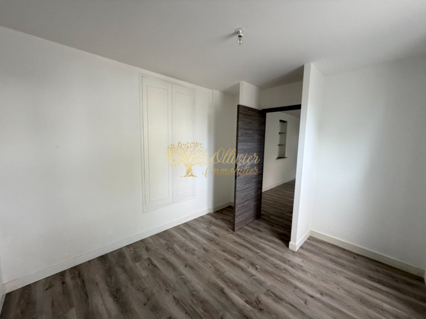 APPARTEMENT T2 A VENDRE - ST MAUR DES FOSSES ADAMVILLE - 32.01 m2 - 185 000 &euro;