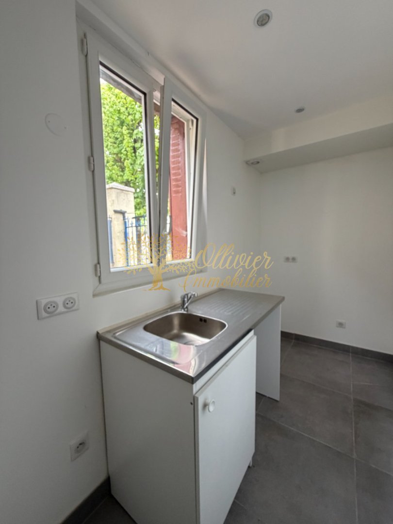 APPARTEMENT T2 A VENDRE - ST MAUR DES FOSSES ADAMVILLE - 32.01 m2 - 185 000 &euro;