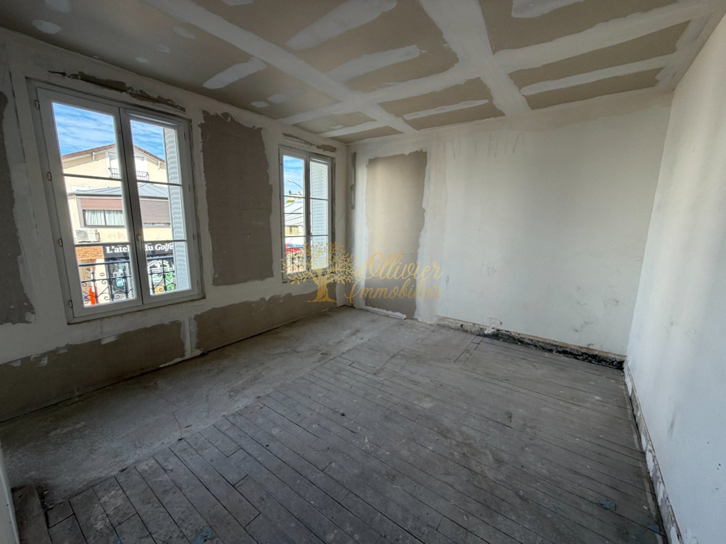APPARTEMENT T2 A VENDRE - ST MAUR DES FOSSES - 35.2 m2 - 184 800 &euro;