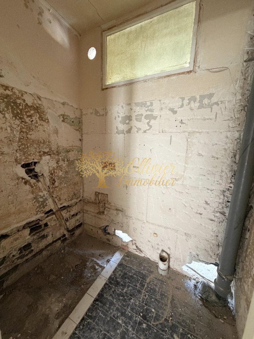 APPARTEMENT T2 A VENDRE - ST MAUR DES FOSSES - 35.2 m2 - 184 800 &euro;
