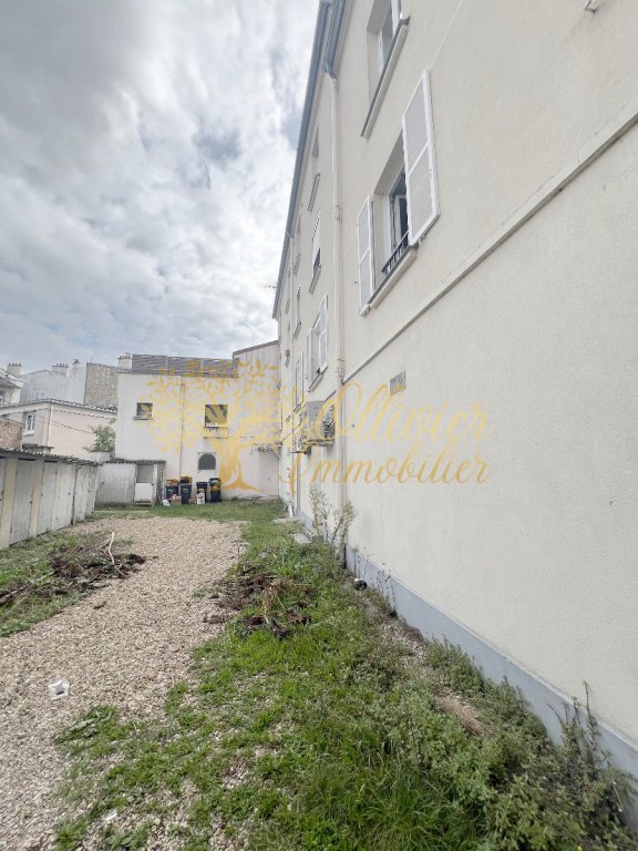 APPARTEMENT T2 - ST MAUR DES FOSSES - 35.22 m2 - VENDU