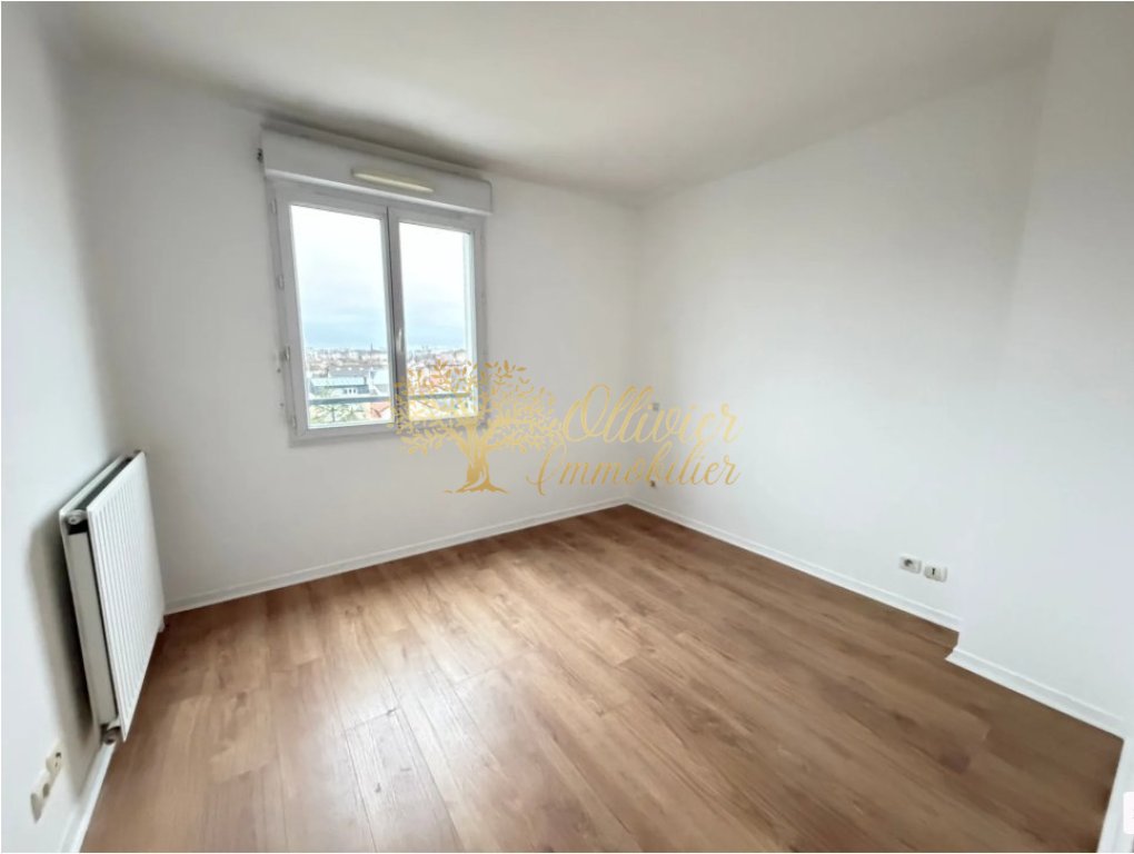 Lumineux 3 pi�ces avec balcon et parking A VENDRE - ALFORTVILLE Quartier des Fleurs - 63.3 m2 - 342�000�&euro;