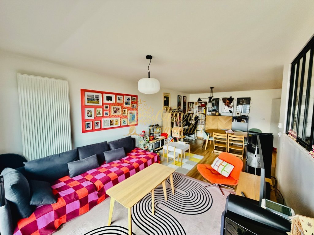 APPARTEMENT T3 A VENDRE - CHARENTON LE PONT - 76.05 m2 - 699�000�&euro;