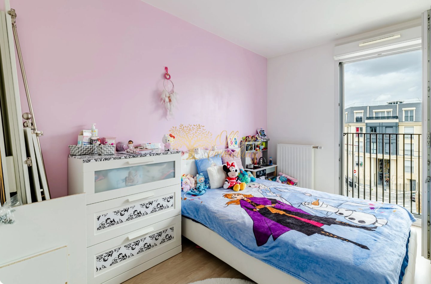 Appartement 3 pi�ces de 64 m� au derni�re �tage avec terrasse