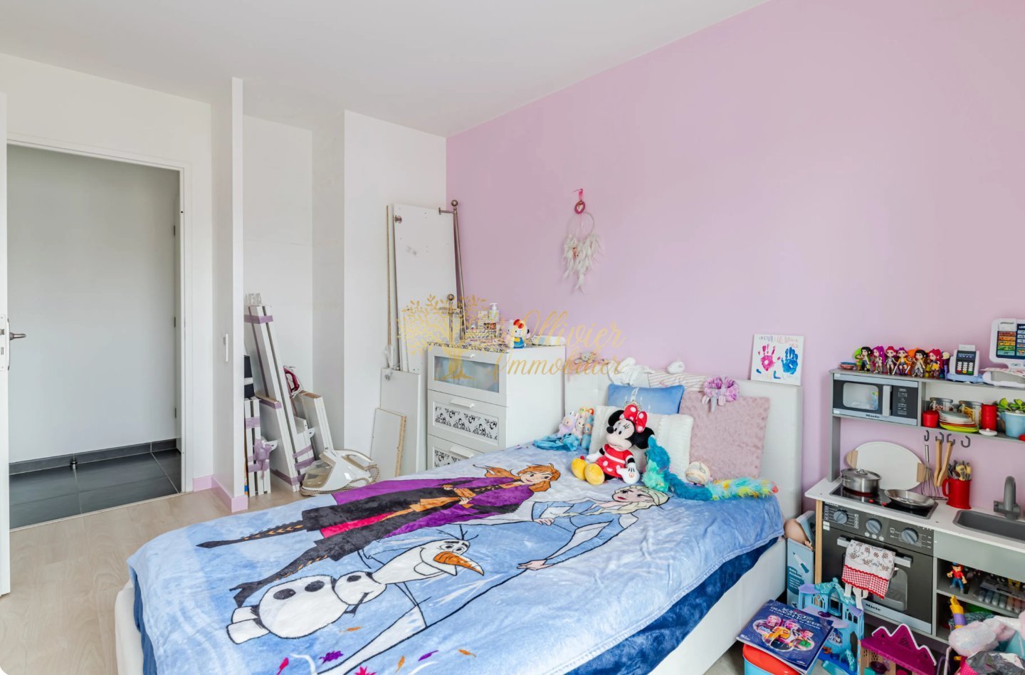 Appartement 3 pi�ces de 64 m� au derni�re �tage avec terrasse