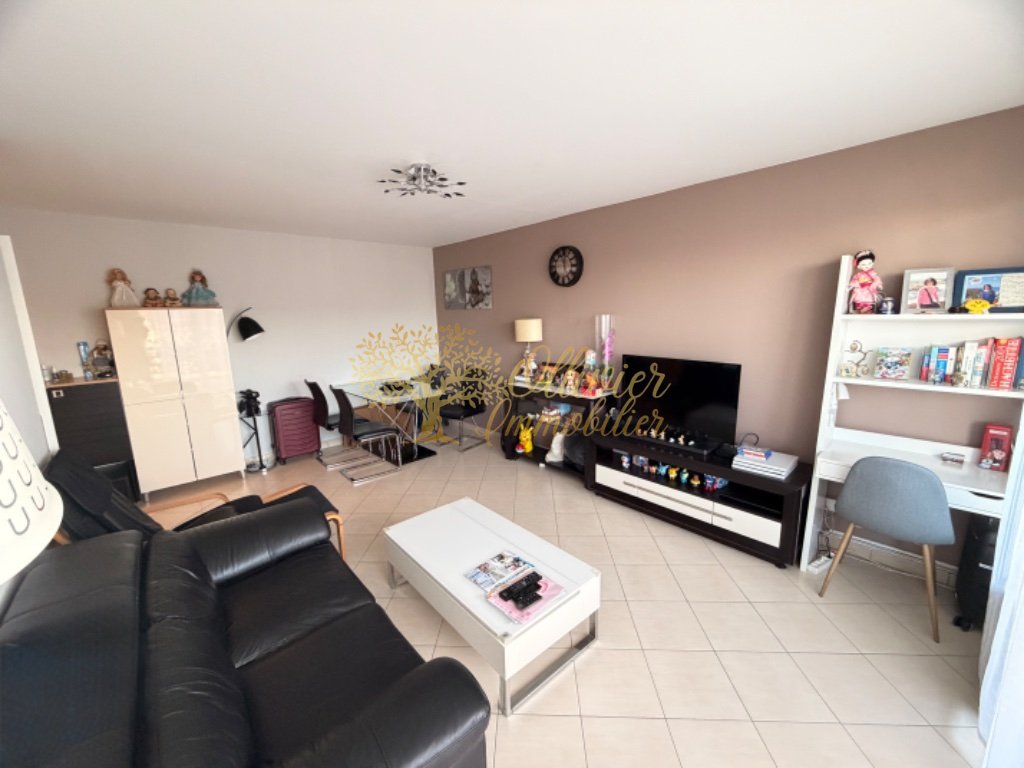 APPARTEMENT T3 A VENDRE - PONTAULT COMBAULT Berch�res - 59.38 m2 - 269�900�&euro;