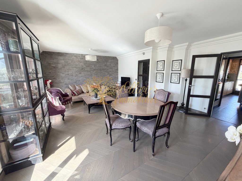 APPARTEMENT T3 A VENDRE - ST MAUR DES FOSSES Adamville - 81.03 m2 - 499�000�&euro;