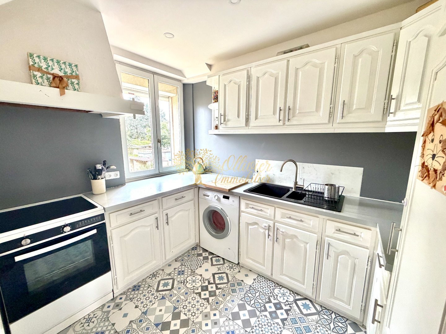 APPARTEMENT T3 A VENDRE - ST MAUR DES FOSSES - 59.5 m2 - 345�000�&euro;