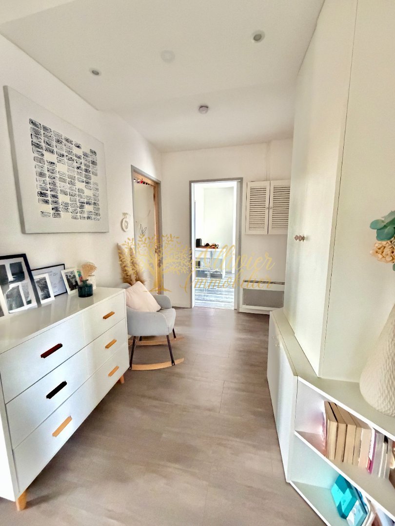 APPARTEMENT T3 A VENDRE - ST MAUR DES FOSSES - 59.5 m2 - 345�000�&euro;