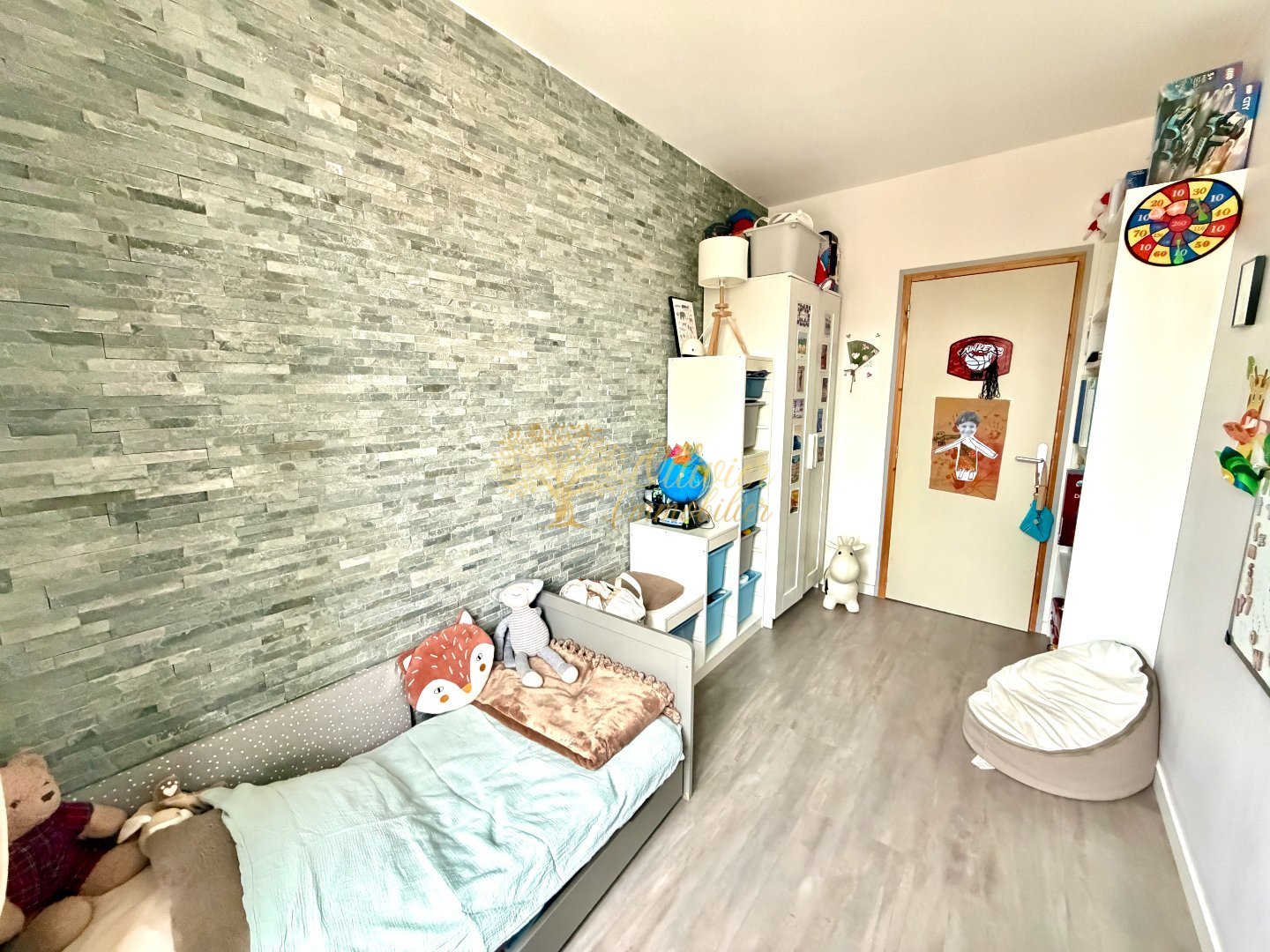 APPARTEMENT T3 A VENDRE - ST MAUR DES FOSSES - 59.5 m2 - 345�000�&euro;